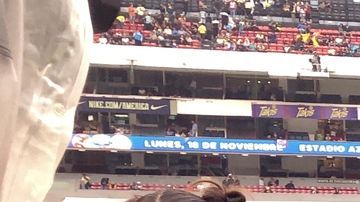 Michael Davis, quien intercambió camiseta con Oribe Peralta en su pasada visita a México fue castigado por la NFL por uso de sustancias ilícitas.