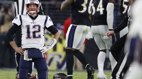 Baltimore Ravens le pegó a los New England Patriots para quitarles el invicto gracias a Lamar Jackson.