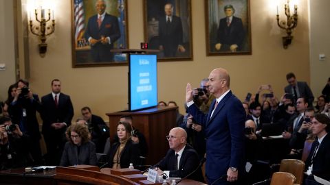 El embajador Gordon Sondland ante el Comité de Inteligencia de la Cámara.