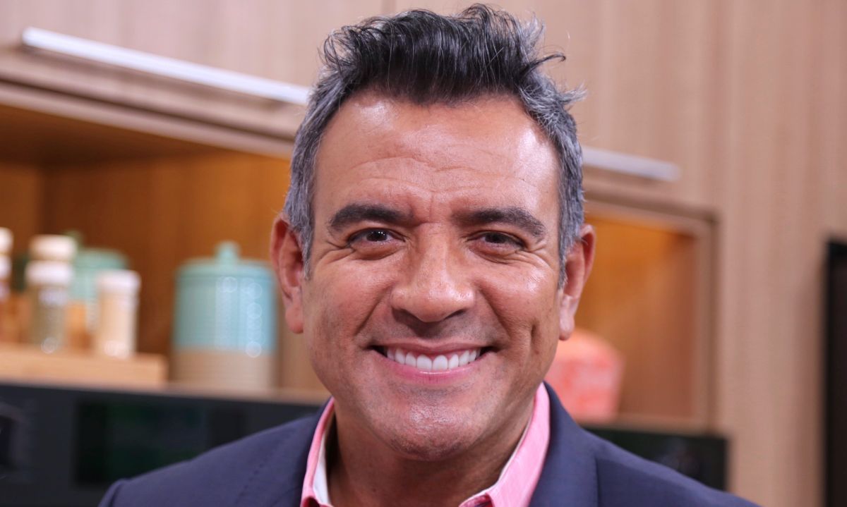 Telemundo confirms the departure of Héctor Sandarti as host of La Casa de los Famosos: the details – El Diario NY