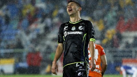 Antes de que El "Cepillo" Peralta fuera a Chivas, se especuló sobre el regreso del delantero a la Comarca, su ciudad natal.