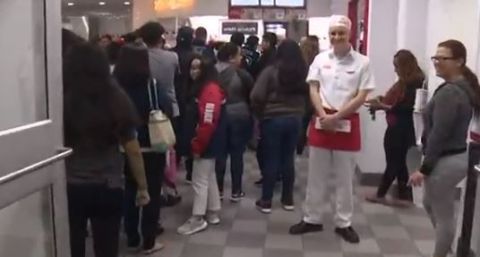 La novedad de In-N-Out se mantiene fuerte.