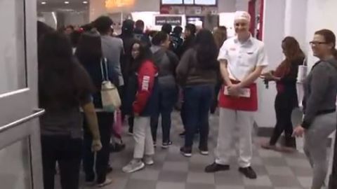 La novedad de In-N-Out se mantiene fuerte.