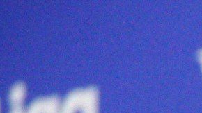 Javier Aguirre enfrenta su primer gran desafío en la Liga ante el Barcelona.