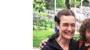 La pareja con su hija en una foto familiar sacada de Facebook.