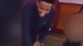 El incidente se reportó en una calle de Liverpool.