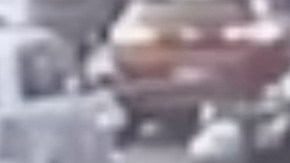 Larga arma blanca a plena luz