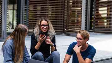 Las redes sociales mueven la intención de comprar del consumidor.