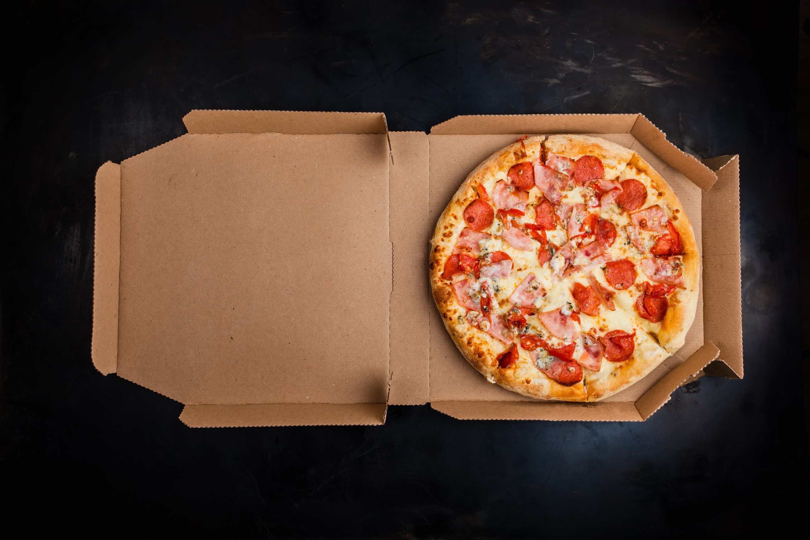 Una caja de pizza o una bombilla: ¿sabes realmente dónde reciclar estos  productos?