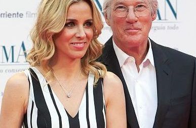 Alejandra Silva junto a su esposo, el actor de Hollywood Richard Gere.