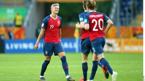 Erling Haaland es la joya noruega que podría terminar en el Manchester United.