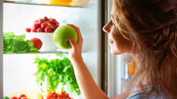 Es indispensable almacenar y descongelar los alimentos de manera correcta y responsable, presta atención a los detalles y cuida tu salud.