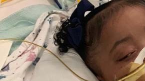 Tinslee Lewis tiene nueve meses.