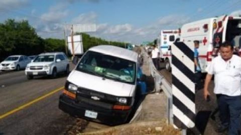 Hombres armados interceptaron el vehículo y comenzaron a disparar.