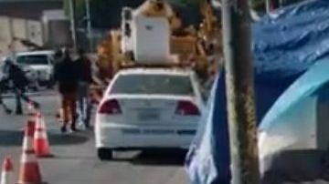 Herb Wesson busca a su hijo en Skid Row.