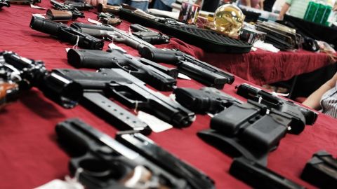106127833_guns2_976getty