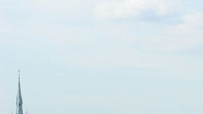 Cerca del 90% de los trabajadores despedidos vuelvan a tener empleo en meno de 1 año.