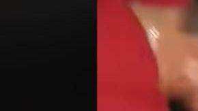 La tradicional mordida de pastel fue más allá.