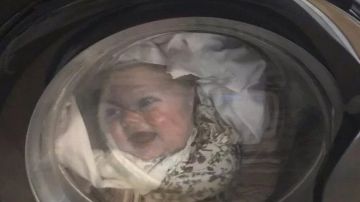 Parece que el bebé está en la lavadora.