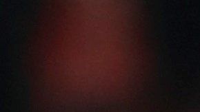 Los seguidores volvieron loco al delantero de la Juventus. Hasta tres de ellos saltaron al césped para ver y toca al crack.