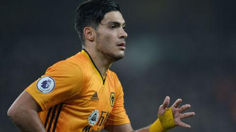 Raúl Jiménez está con América "en las buenas y en las malas".