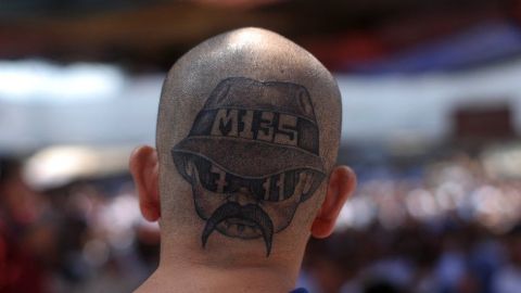 Mara Salvatrucha (;MS-13) es una violenta pandilla dentro y fuera de EE.UU.