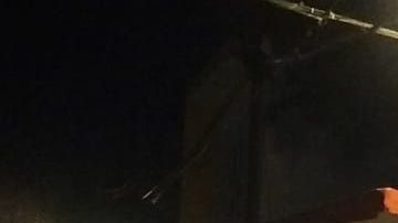 El auto fue incendiado.