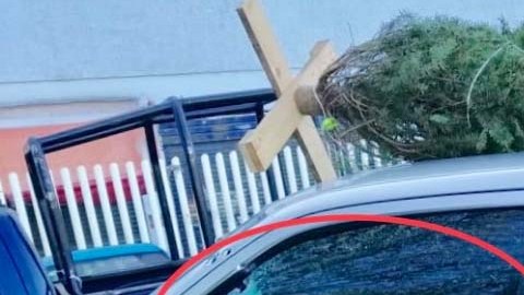 Baleado en su auto