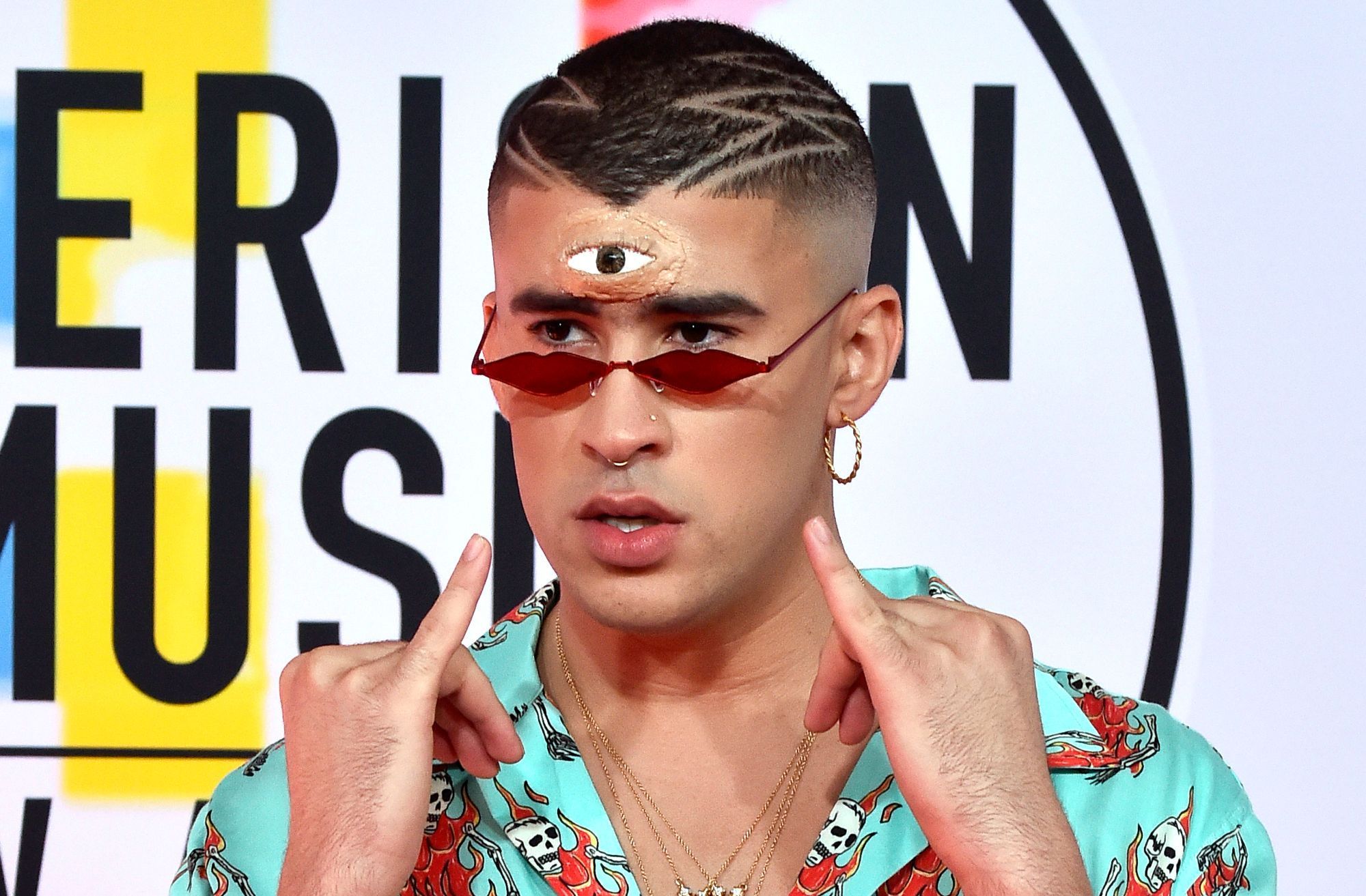 Video Bad Bunny Celebra Un Año De X Siempre Con Nuevo Video El Diario Ny