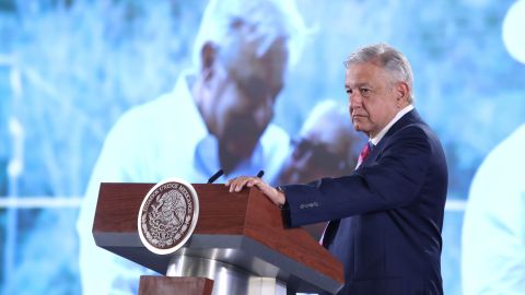 AMLO cree que su gobierno no es "culpable" de violencia e inseguridad.