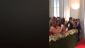 La novia quería encontrarse con su amado, pero algo se lo impidió.