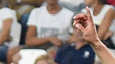 Hirving Lozano le dedicó emotivo mensaje a su ex DT.