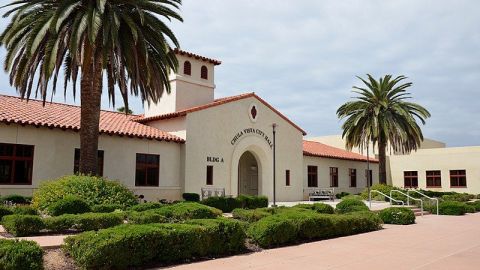 Alcaldía de la ciudad de Chula Vista, certificada como "ciudad de bienvenida".