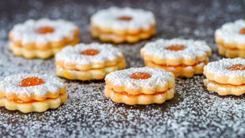 Aprovecha este día para tener galletas de regalo o muy baratas.