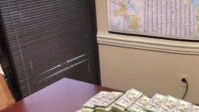 Detuvieron el tráiler por cometer infracciones al volante.