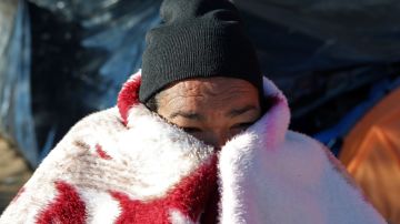 Campo de refugiados en Ciudad Juárez con temperatura bajo cero.