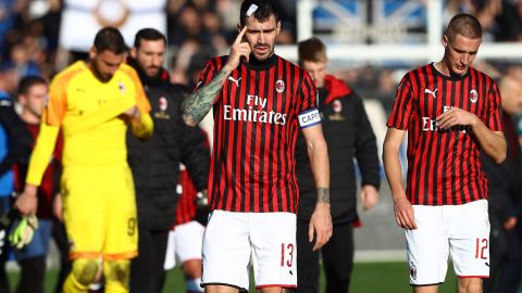 Milan cayó 5-0 ante el Atalanta.