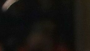 El mediocampista colisionó contra un jardín en South London.