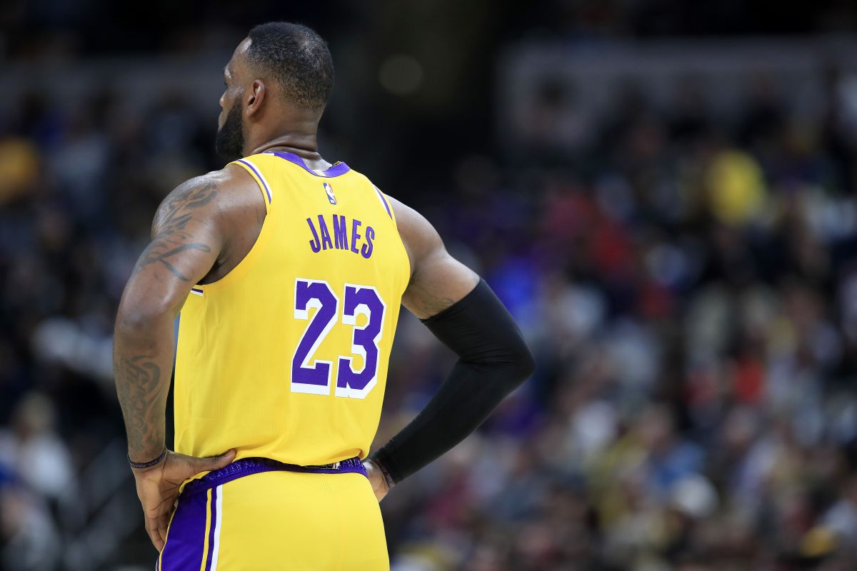 El Rey de la década! LeBron James celebra sus 35 años con récord y como el mejor deportista El