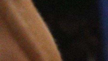 Floyd Mayweather reaccionó de manera peculiar cuando tuvo que firmar una imagen donde aparecía al lado del Pac-Man.