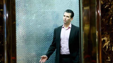 Trump Jr. mató a una oveja en peligro de extinción.