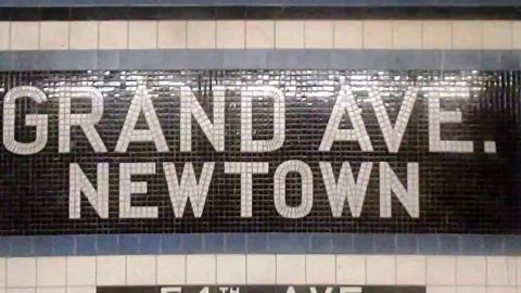 Estación Grand Avenue-Newton, Elmhurst