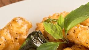 El pescado frito es una extraordinaria alternativa para integrar en la dieta de los niños.