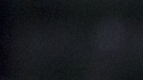 José Madueña tiene pie y medio en Chivas.