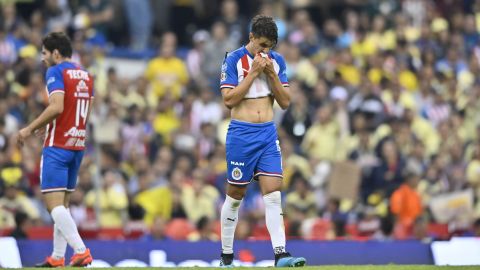 Josecarlos Van Rankin es uno de los jugadores que no entran en los planes de Chivas para el Clausura 2020.