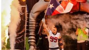 defensivo J.J. Watt ha sido colocado en el plantel activo.