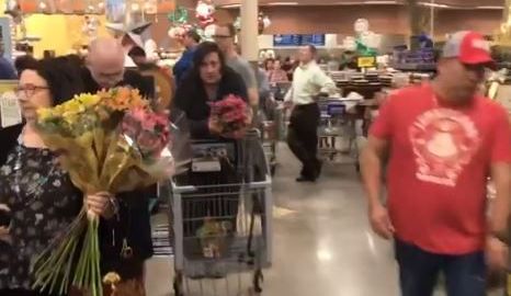 Clientes se encontraron con filas largas.