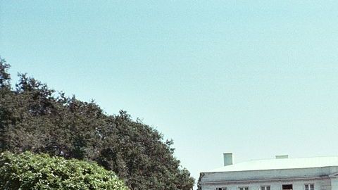 La fachada de la mansión Chartwell, reconocida por una serie de los 60.