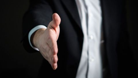 Con estas reglas, podrías obtener mejores beneficios en tu próximo empleo.
