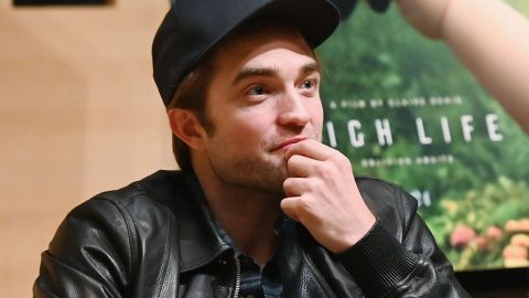 Robert Pattinson.